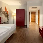 Amedia Plaza 4*