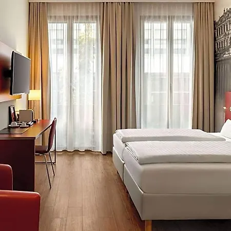 Amedia Plaza 4* Дрезден