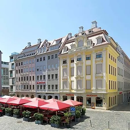 Hotel Amedia Plaza