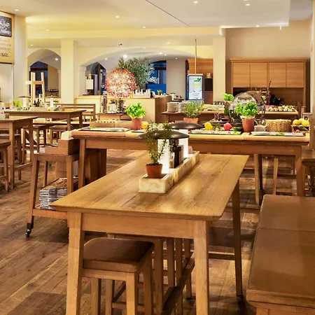 Amedia Plaza Dresden, Trademark Collection By Wyndham 4* Drezno
